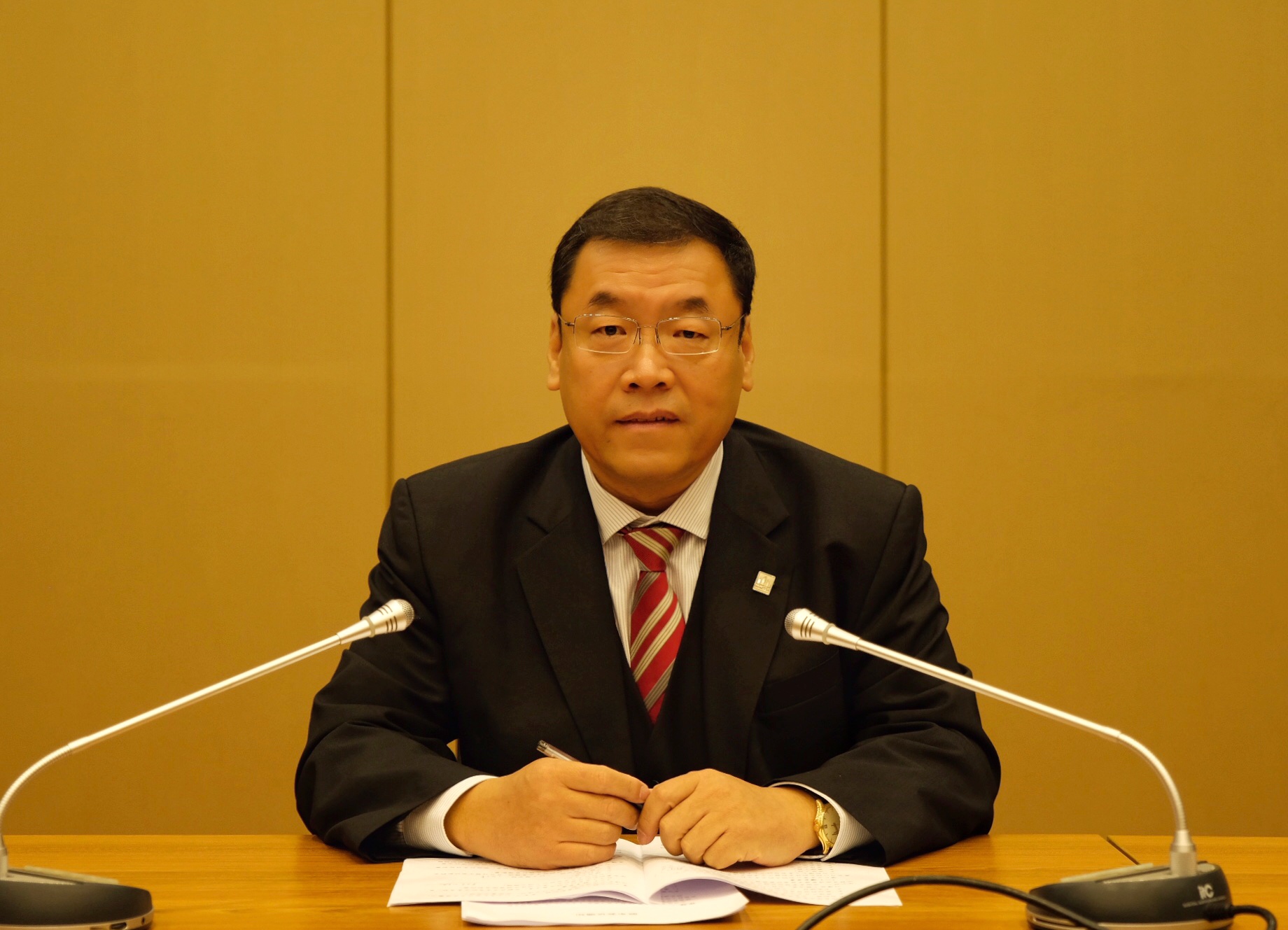 誠(chéng)信鑄魂 服務(wù)為本 舉能讓賢 共享共贏(yíng)